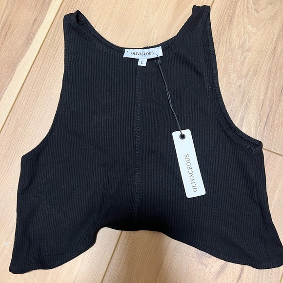 Black Croptop - Picture 1 of 2